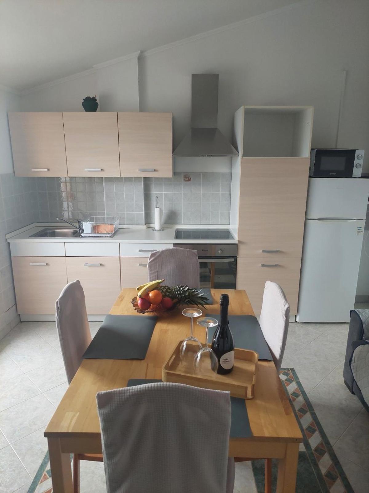 Apartman Andela Labinci Buitenkant foto